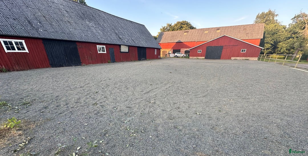  hästgårdar uthyres: Boxar/del av stall, 14 boxar i nordvästra Skåne i Össjö - Annons 3