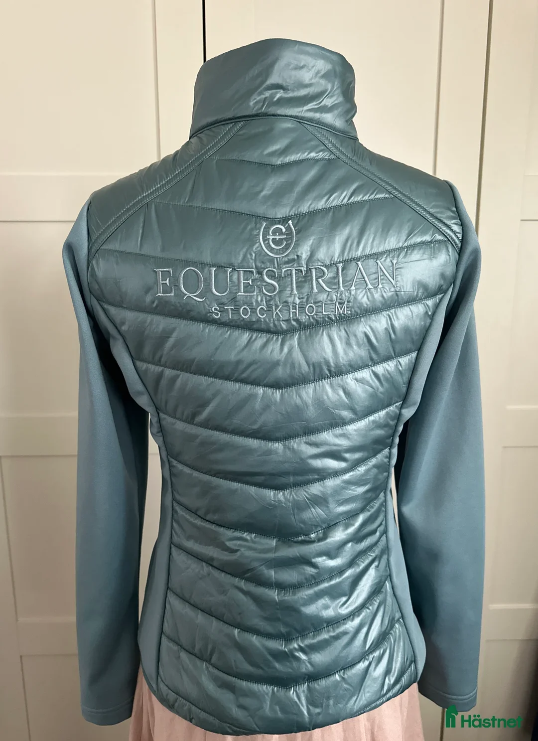 Jackor & Kavajer ryttarutrustning till salu: Equestrian Stockholm active performance jacket i Upplands Väsby - Annons 2