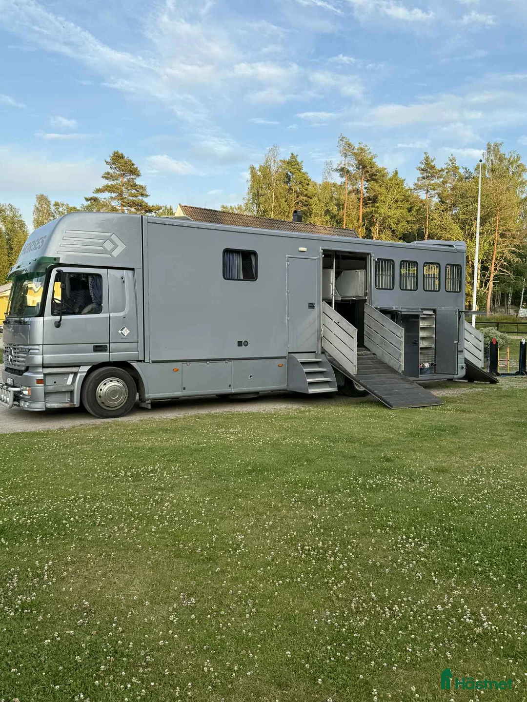 Hästlastbilar  fordon & transport till salu: Mercedes actros ketterer - Annons 1