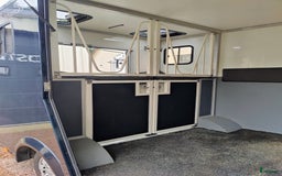Hästlastbilar  fordon & transport till salu: Nissan Nv400, EP horsetruck °RESERVERAD° i Allerum - Bild 4