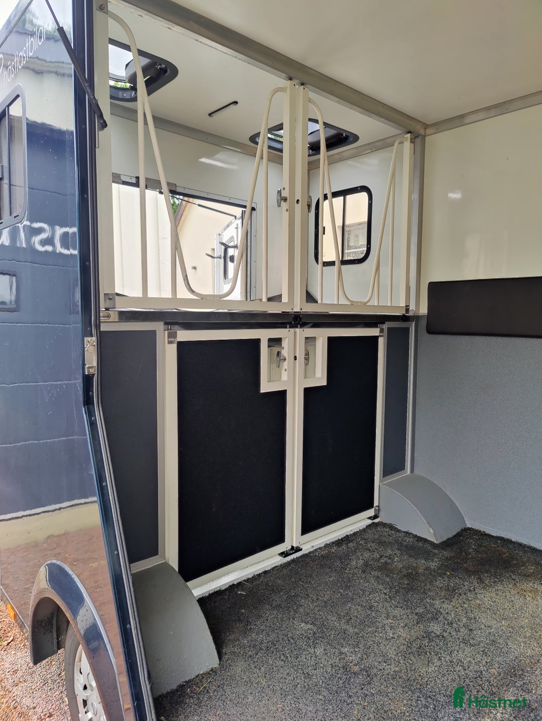 Hästlastbilar  fordon & transport till salu: Nissan Nv400, EP horsetruck °RESERVERAD° i Allerum - Bild 4