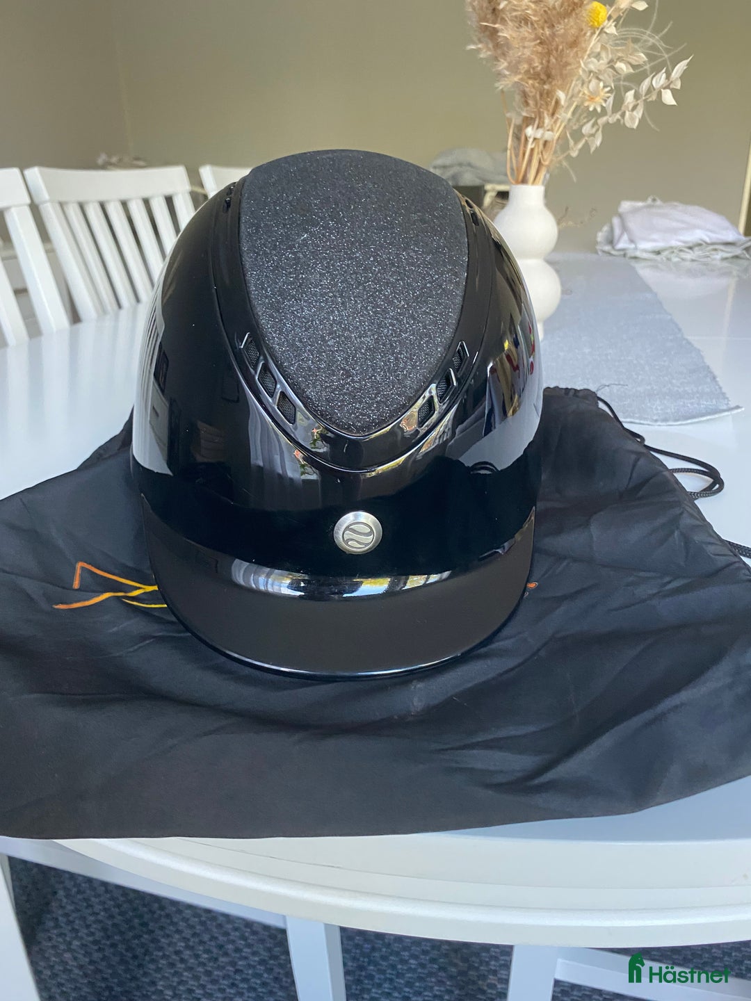 Hjälmar ryttarutrustning till salu: Pandrs hjälm i storlek 53-55 i Järna - Annons 1