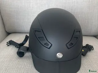 Hjälmar ryttarutrustning till salu: Back on Track EQ3 Lynx MIPS strl M - Annons 1