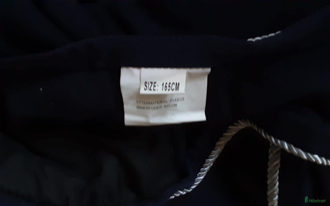 Täcken hästutrustning till salu: Nytt svett täcke i Bjuv - Annons 6