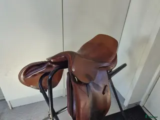Sadlar hästutrustning Knights hoppsadel - Annons 3