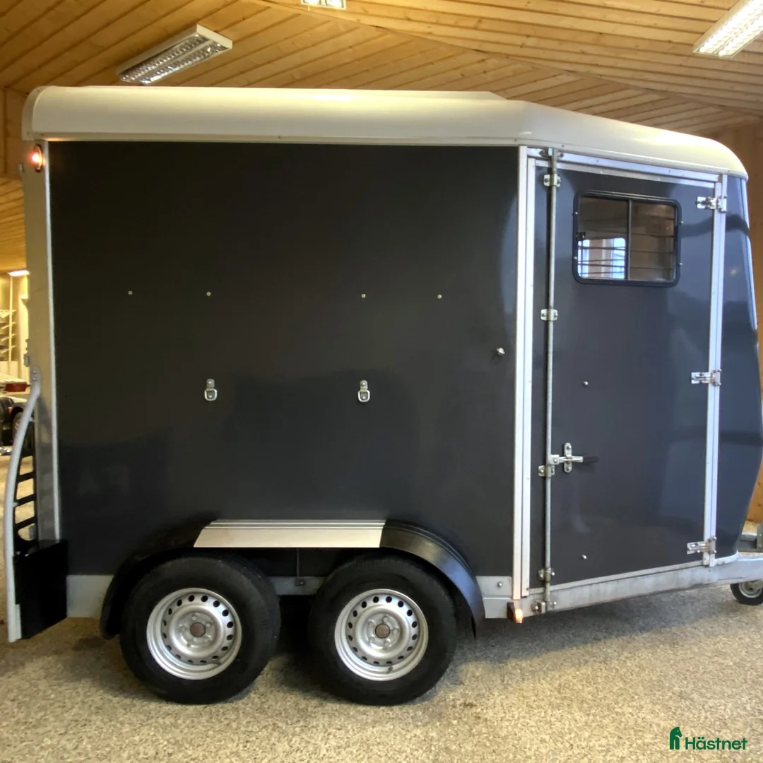 Hästtransporter  fordon & transport till salu: Promax m AidSystem öppna/stäng framifrån+sadelskåp - Annons 10