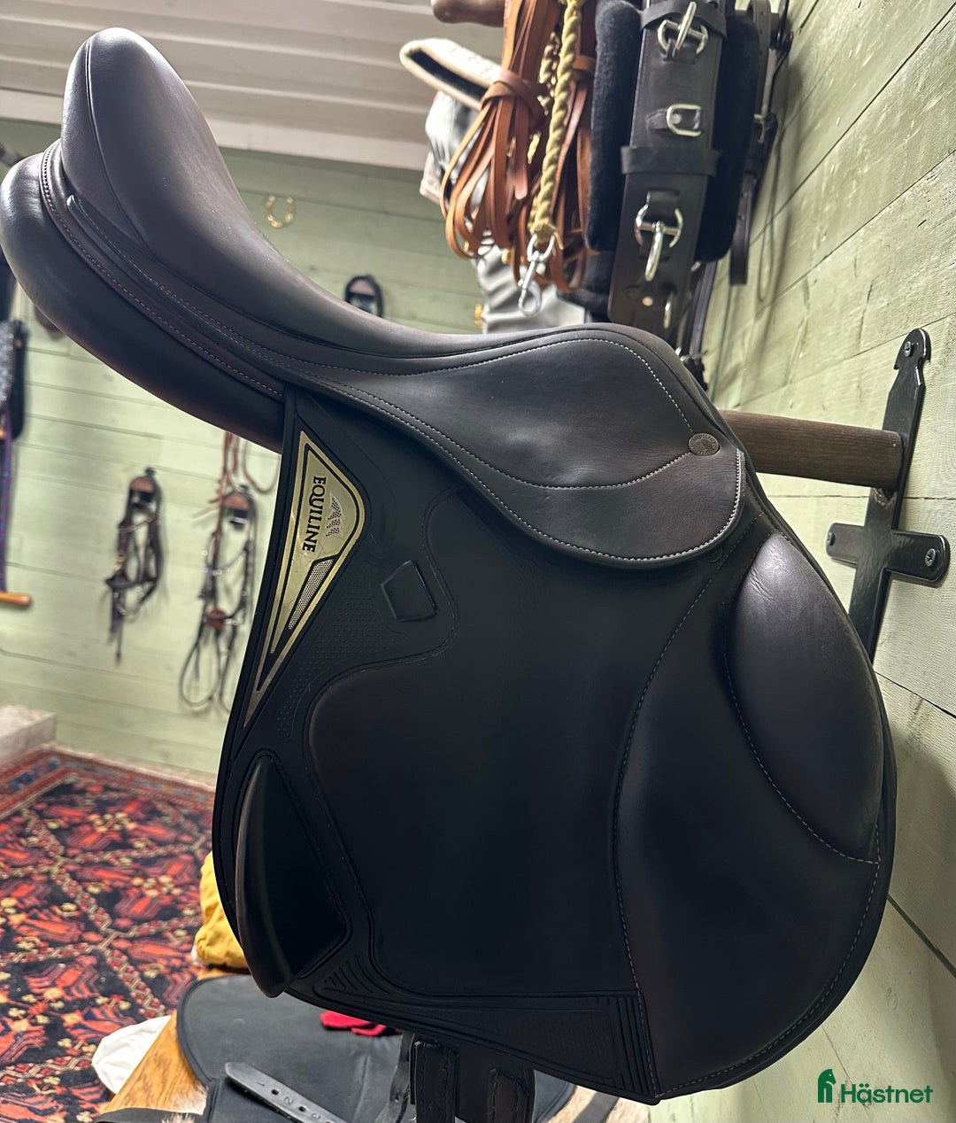 Sadlar hästutrustning till salu: Enkelkåpad Equiline i Enköping - Annons 3