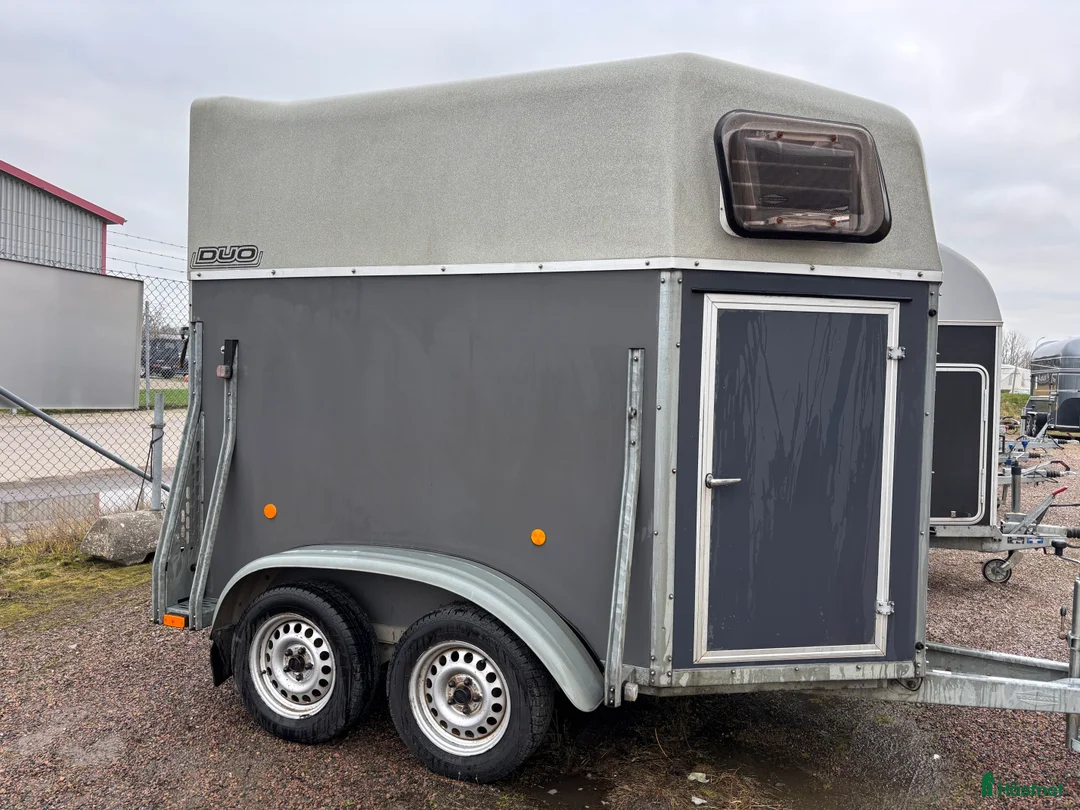 Hästtransporter  fordon & transport till salu: Nybesiktigad & nyservad - Annons 2