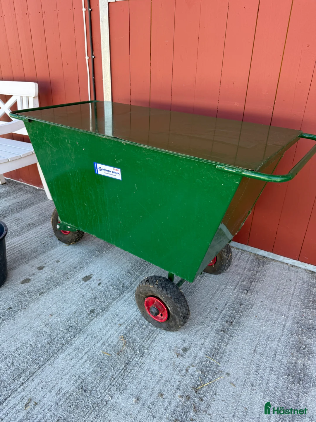 Stallinredning, stängsel & gård övrig utrustning till salu: Fodervagn 200 L - Annons 1