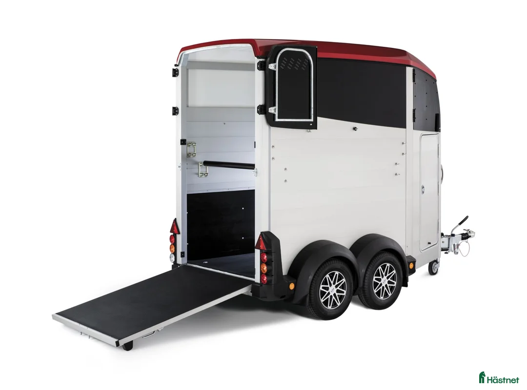 Hästtransporter  fordon & transport till salu: Ifor Williams HBX 403 - Annons 1