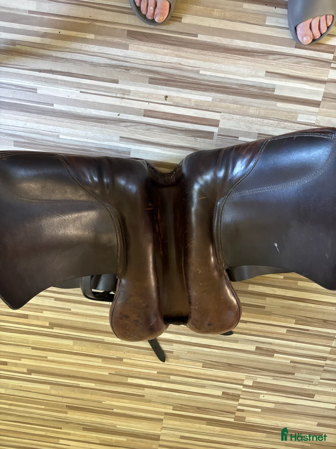 Sadlar hästutrustning till salu: County WB i Gimo - Annons 2