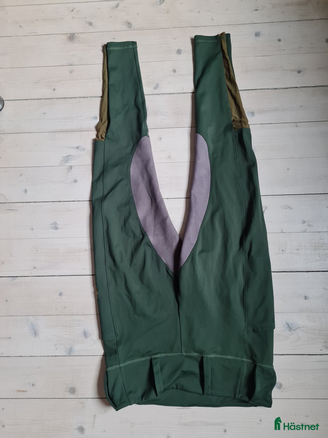 Ridbyxor ryttarutrustning till salu: Ridleggings med mockaskoning  i Borensberg - Annons 1