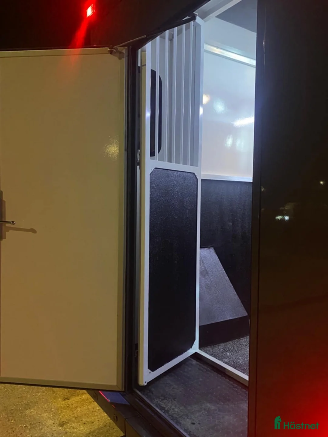 Hästlastbilar  fordon & transport till salu: Stuteri B-kortsbuss meetingmodell  i Falun - Annons 8