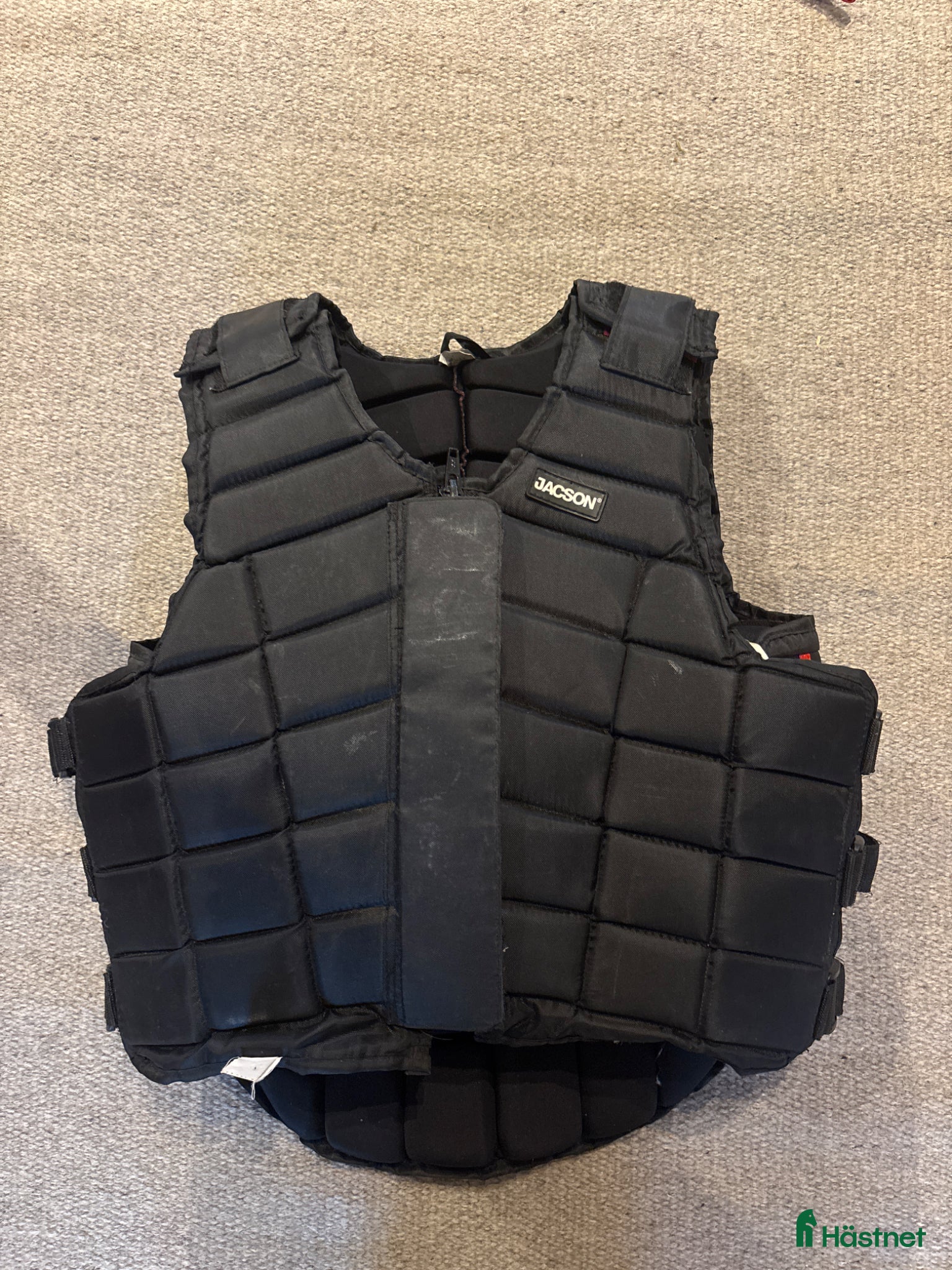 Säkerhetsvästar ryttarutrustning till salu: Junior ridväst i strl xl  - Annons 2