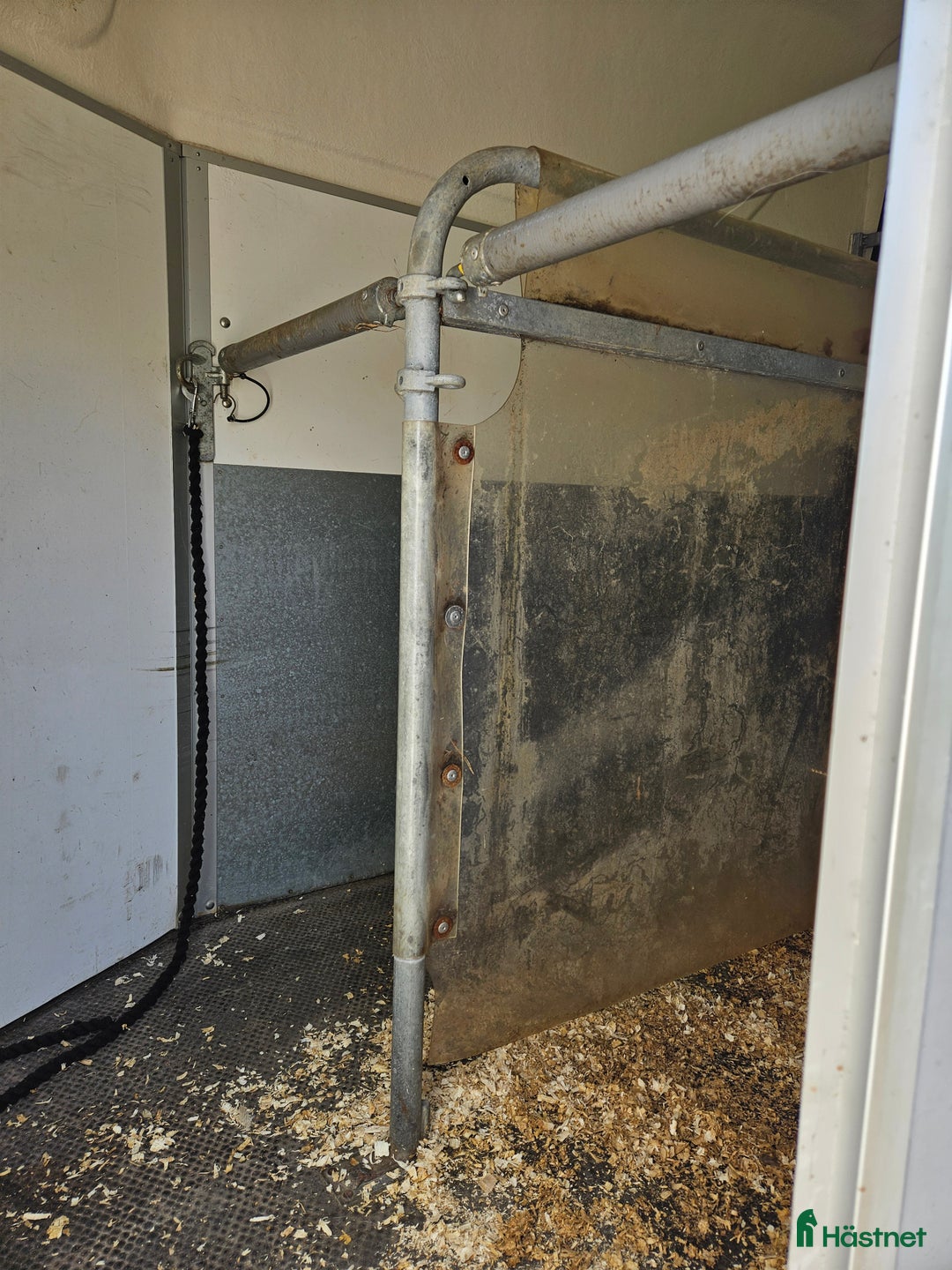 Hästtransporter  fordon & transport till salu: Henra Caliber, alugolv i Nybro - Annons 4