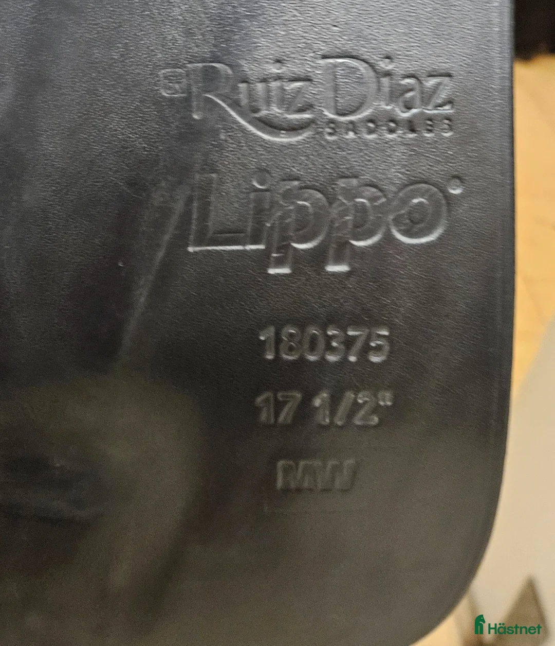 Sadlar hästutrustning till salu: Svart Lippo Jessica - Annons 2