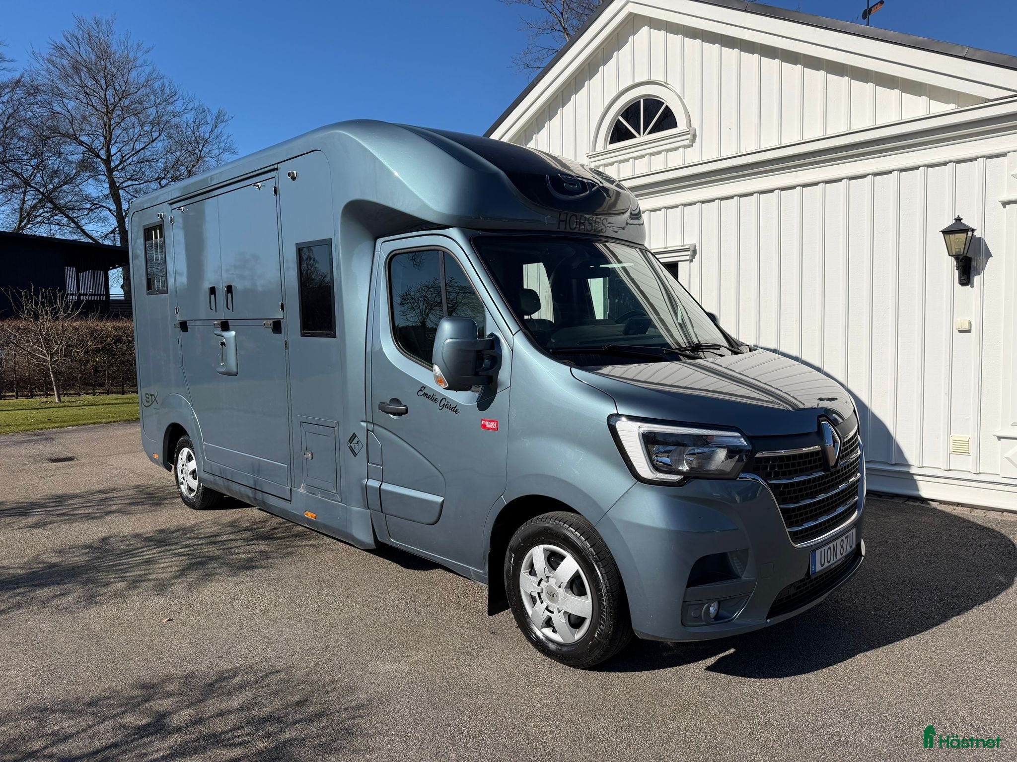 Hästlastbilar  fordon & transport till salu: STX 5-sits / 2020 / låga mil / V-galler  - Annons 1