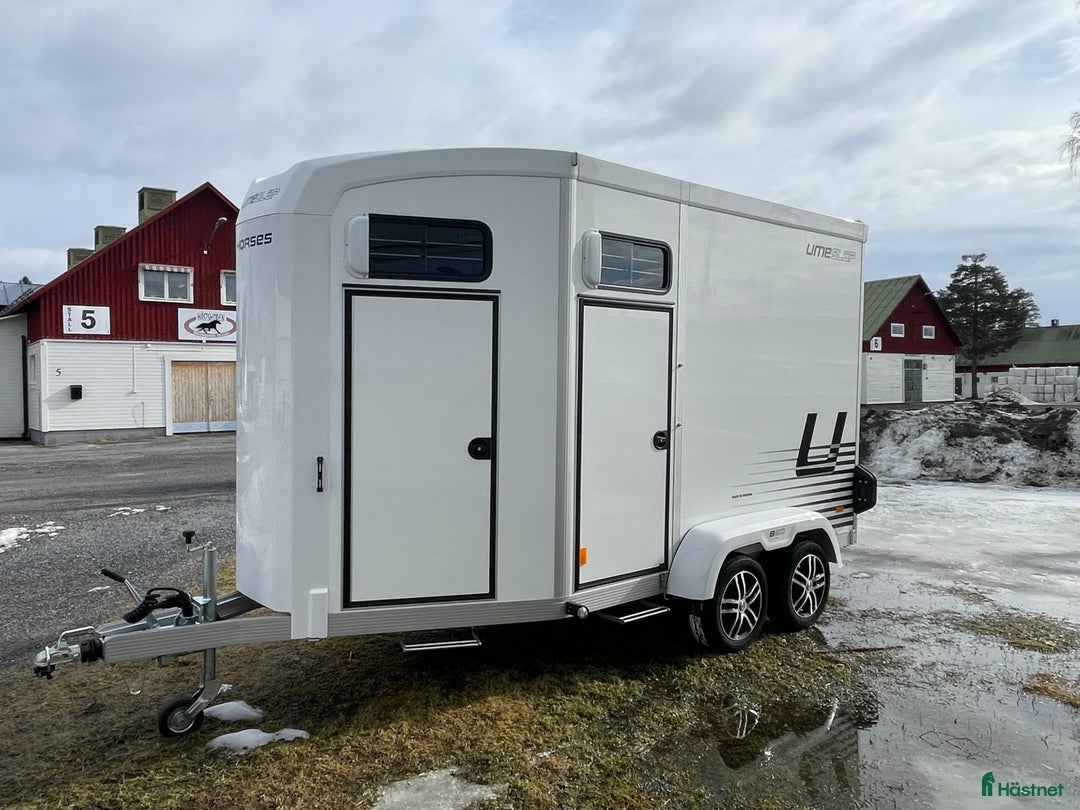 Hästtransporter  fordon & transport till salu: Umesläp B60 Demo i Östersund - Annons 2