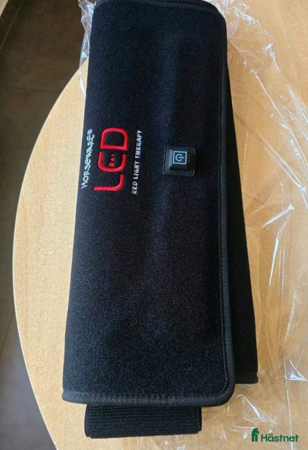 Övrig Hästutrustning hästutrustning till salu: Horseware LED Red Light Therapy Pad - Annons 4