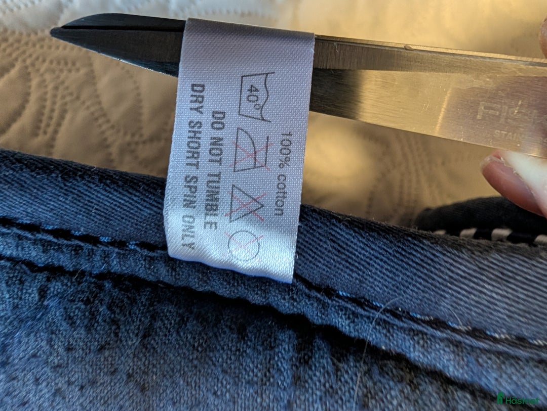 Schabrak & Vojlockar hästutrustning till salu: Marinblått Schabrak Ponny i Rimforsa - Annons 4