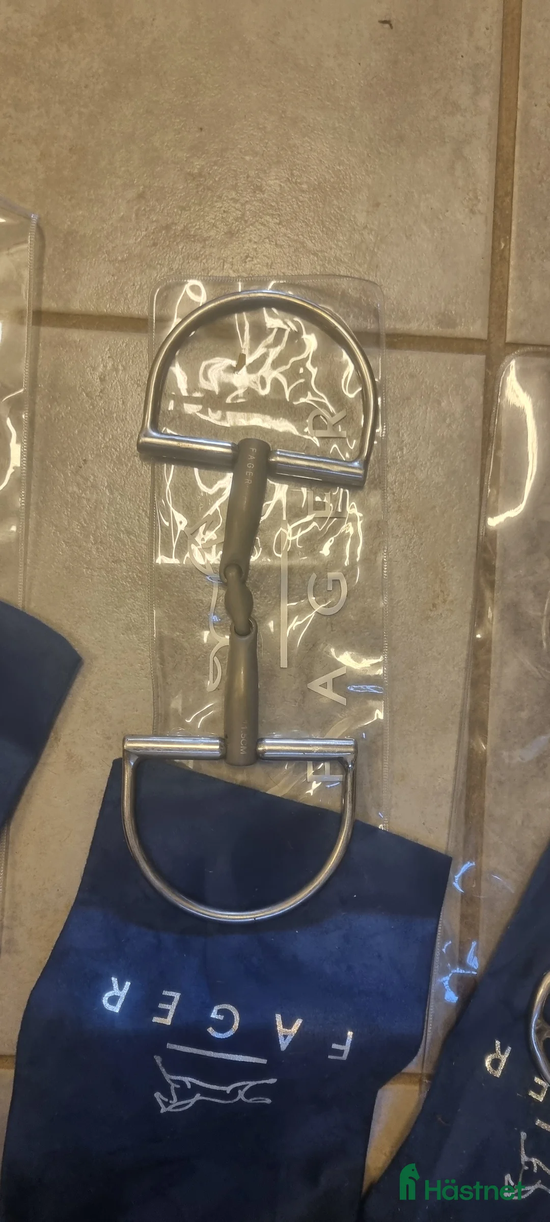 Bett hästutrustning till salu: Fager bett Emil titan D ring i Tyresö - Annons 2