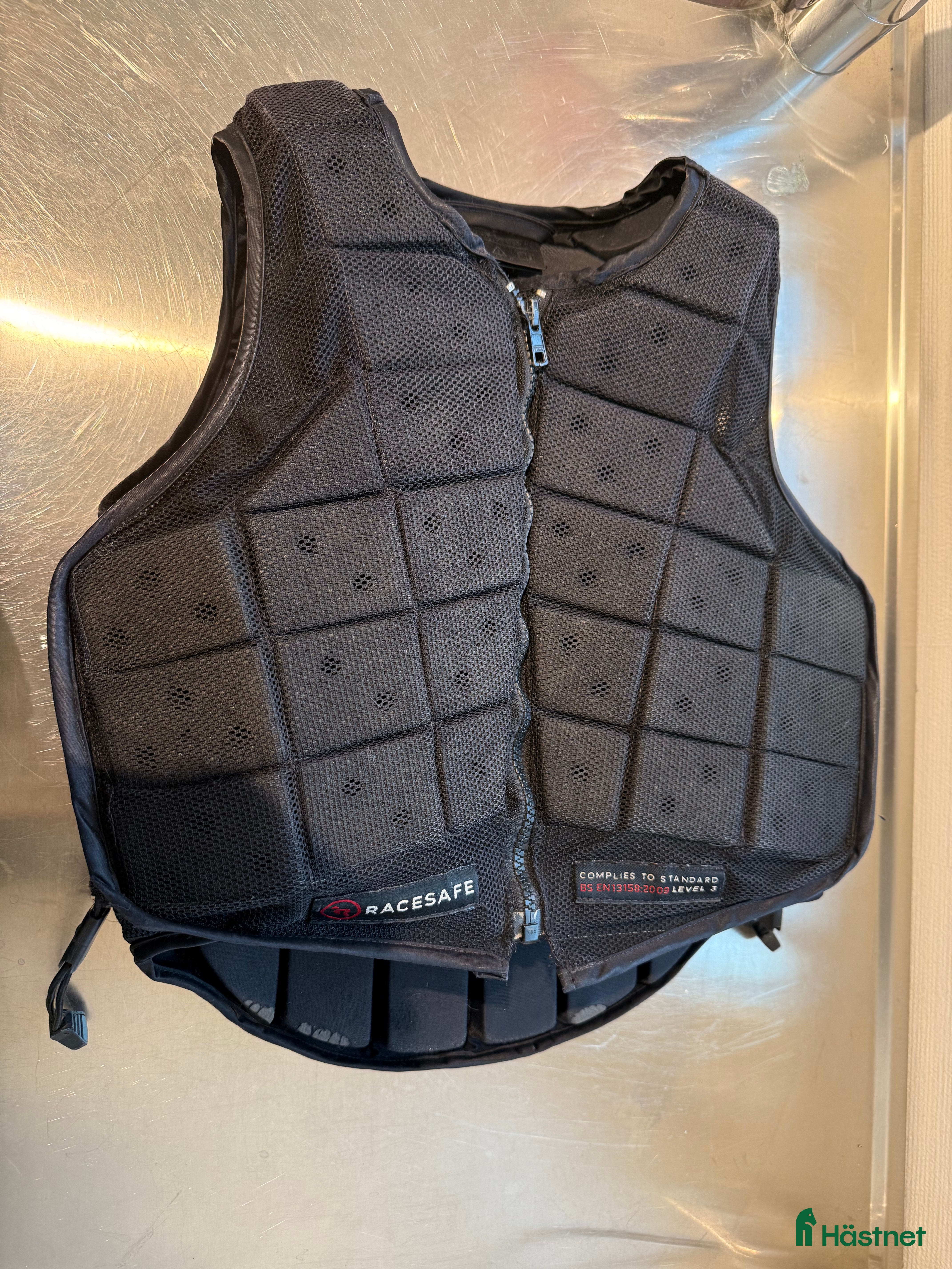 Säkerhetsvästar ryttarutrustning till salu: Racesafe provent  barn M - Annons 2