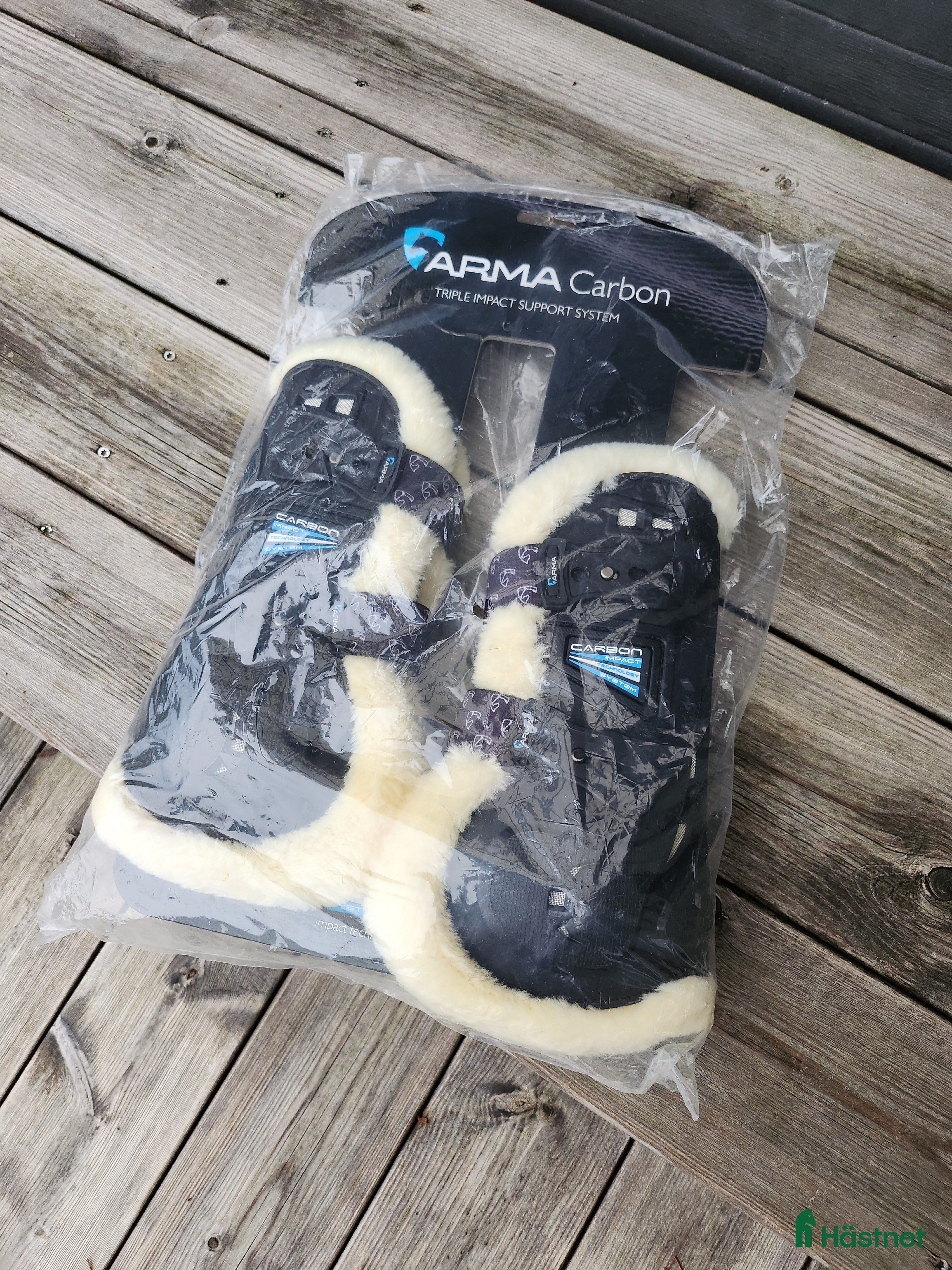 Benskydd hästutrustning till salu: Arma carbon supafleece i Gråbo - Annons 2