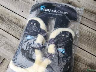 Benskydd hästutrustning till salu: Arma carbon supafleece i Gråbo - Annons 2