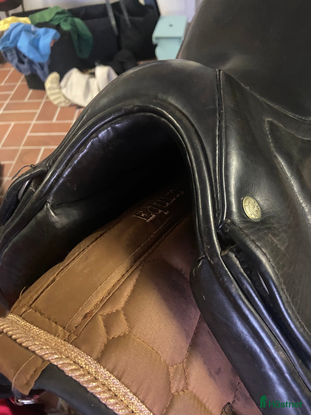 Sadlar hästutrustning till salu: Pariani enkelkåpa ev bytes i Blentarp - Annons 3