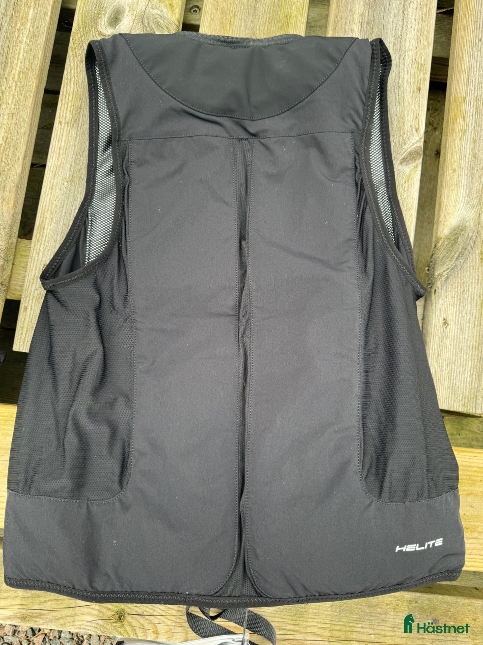 Säkerhetsvästar ryttarutrustning till salu: Uppblåsbar säkerhetsväst  - Annons 1