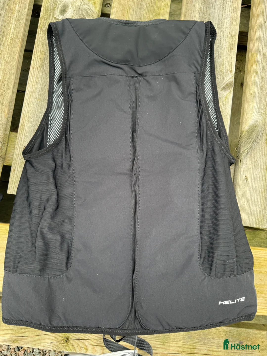 Säkerhetsvästar ryttarutrustning till salu: Uppblåsbar säkerhetsväst  - Annons 1