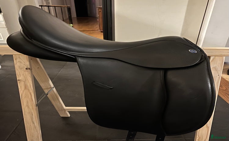 Sadlar hästutrustning till salu i Krylbo - Annons 4