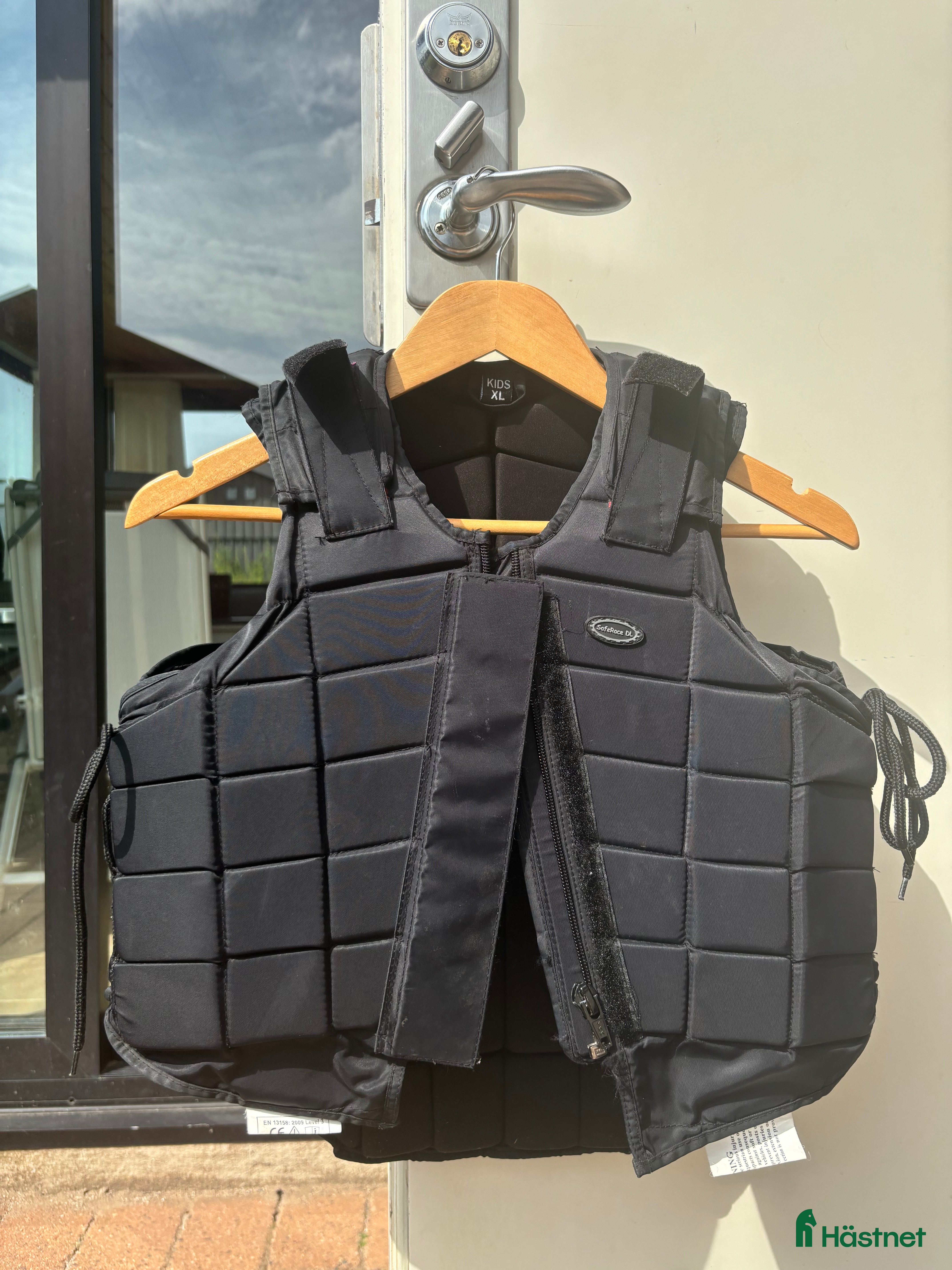 Säkerhetsvästar ryttarutrustning till salu: Säkerhetsväst för barn i Eslöv - Annons 9