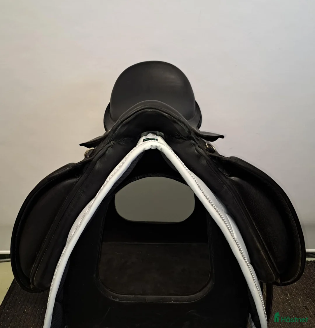 Sadlar hästutrustning till salu: Anky dressyrsadel - Annons 2