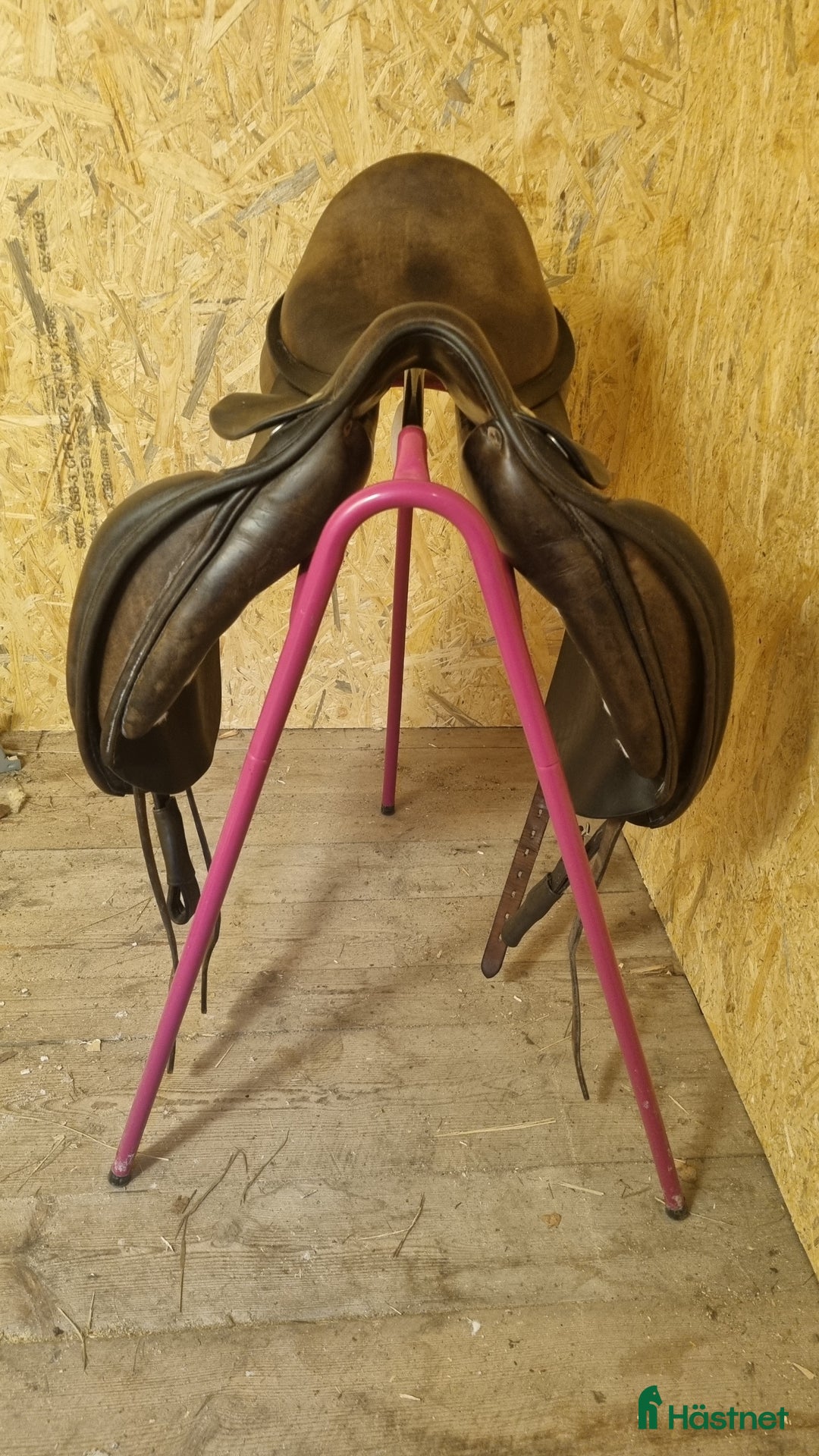 Sadlar hästutrustning till salu: Amerigo classic dressyrsadel  i Tallåsen - Annons 3