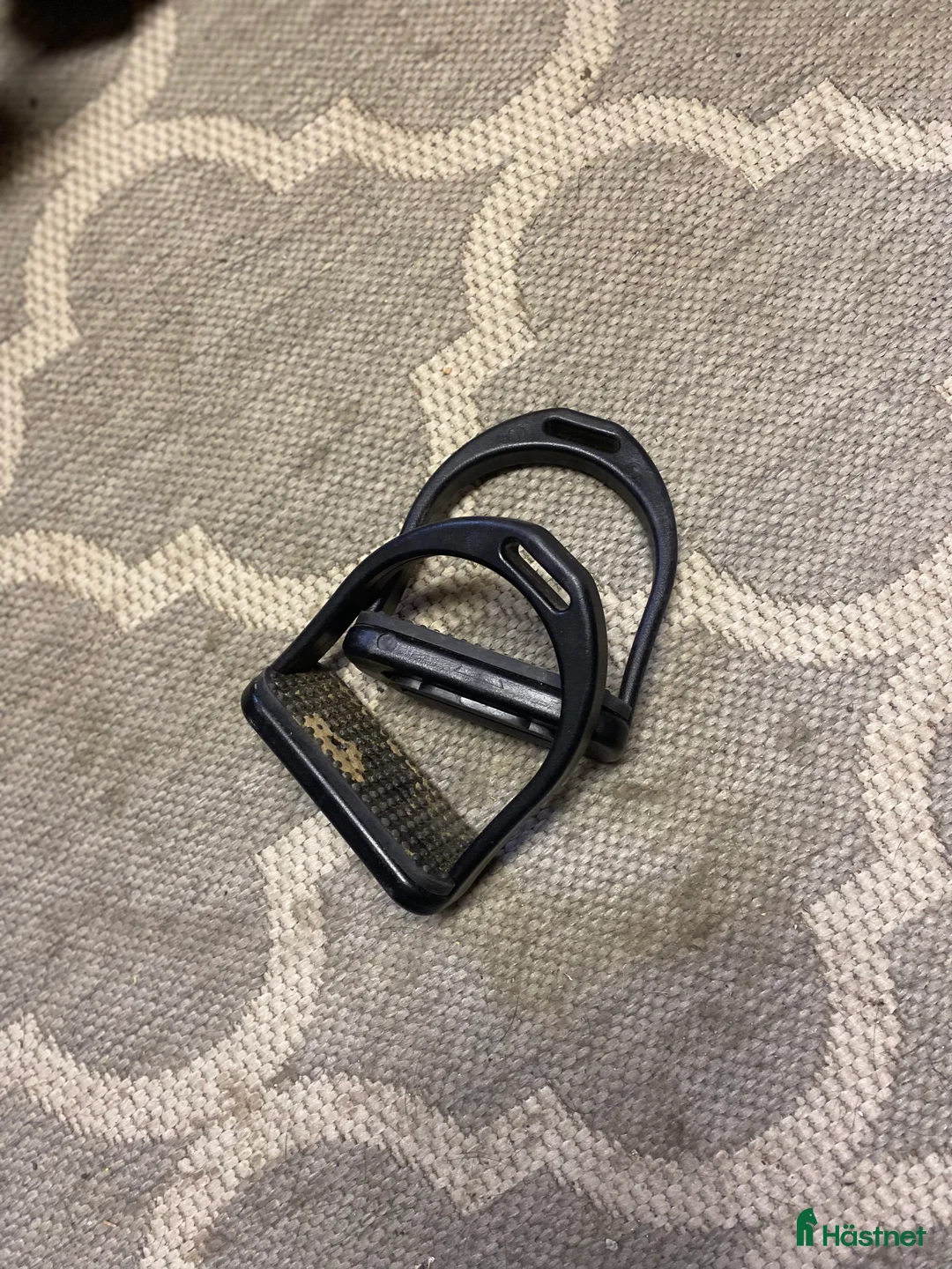 Övrig Ryttarutrustning ryttarutrustning till salu: Stigbyglar Junior i Klagstorp - Annons 1