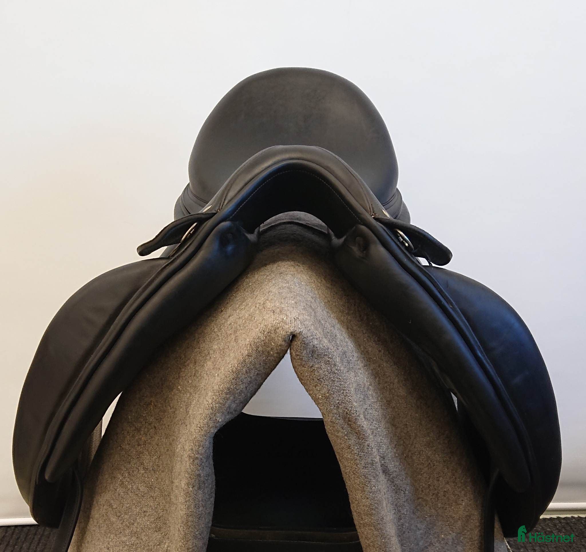 Sadlar hästutrustning till salu: Butet dressyrsadel i Färnäs - Annons 14