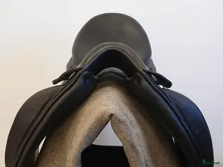 Sadlar hästutrustning Butet dressyrsadel i Färnäs - Annons 12