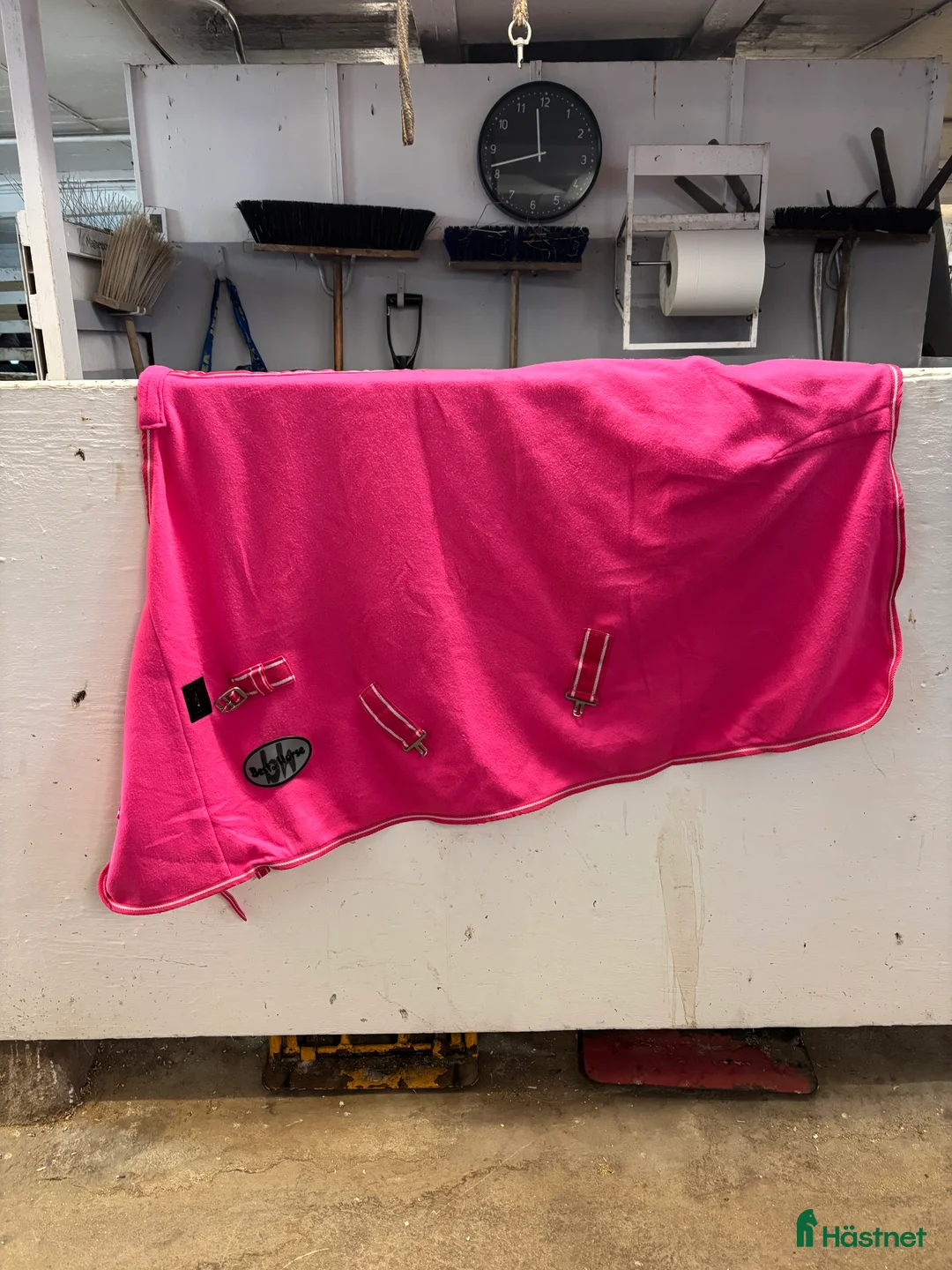 Täcken hästutrustning till salu: Hevari flecce  i Drottningholm - Annons 1