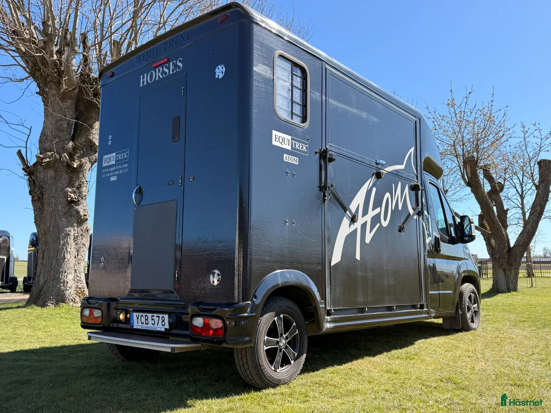 Hästlastbilar  fordon & transport till salu: Hästbil Peugeot Equitrek Atom – 2374kr/ mån - Annons 2