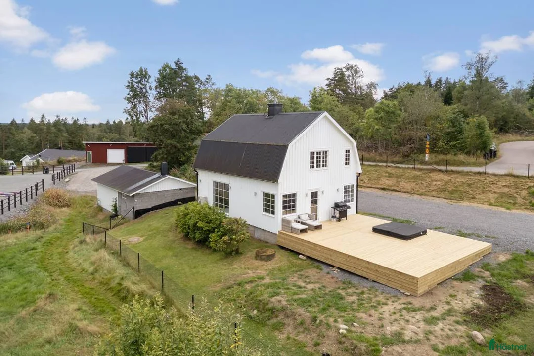  hästgårdar till salu: Hällingsjövägen 1664 i Kungsbacka - Annons 14