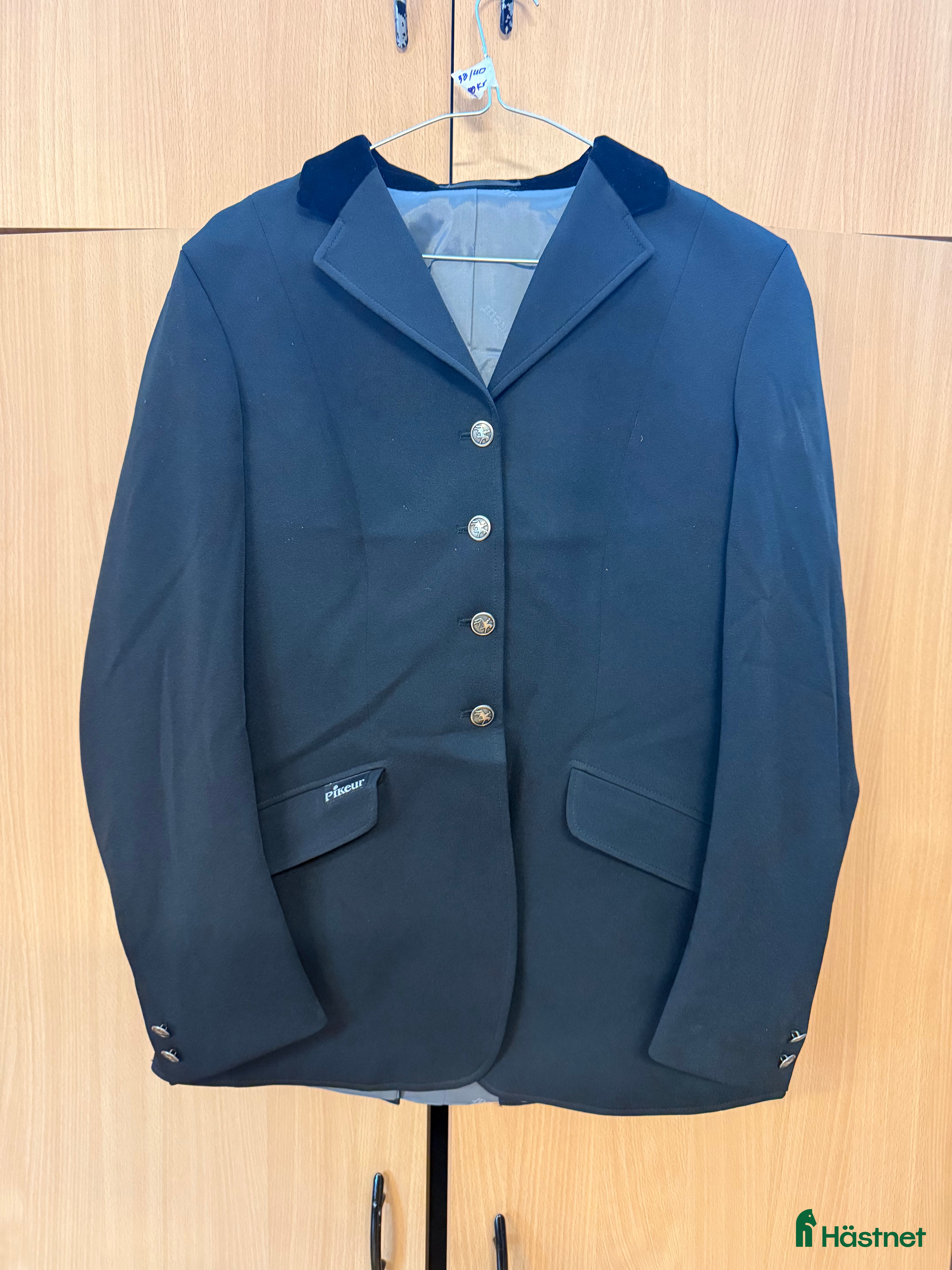 Jackor & Kavajer ryttarutrustning till salu: Pikeur-kavaj  i Vendelsö - Annons 22