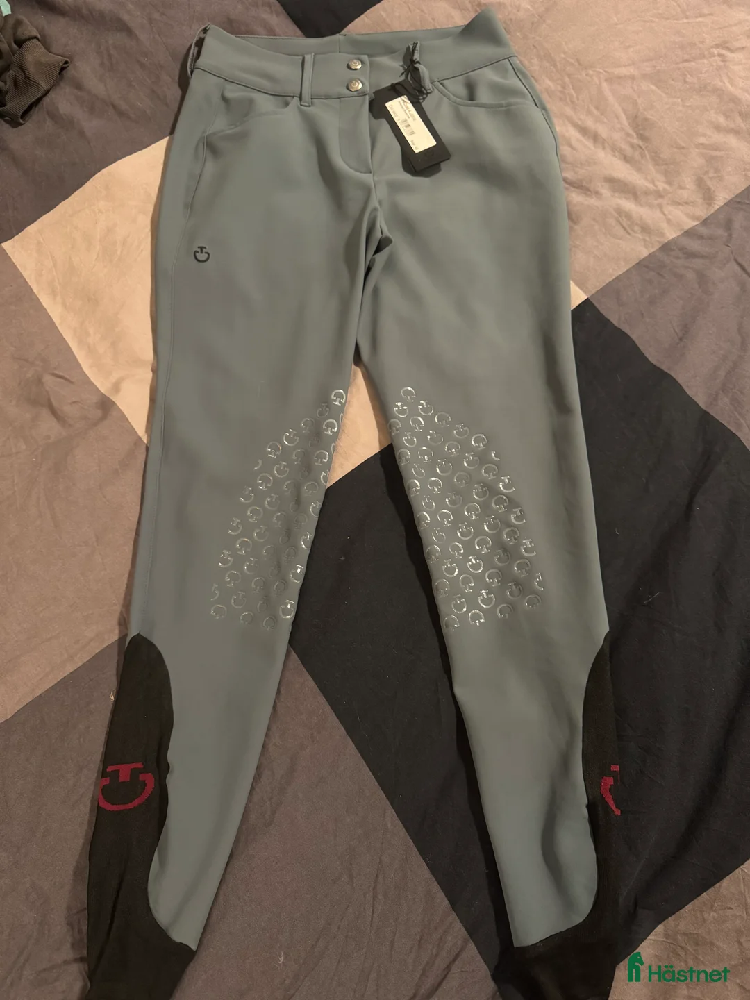 Ridbyxor ryttarutrustning till salu: HELT NYA Cavalleria Toscana  i Lövestad - Annons 4