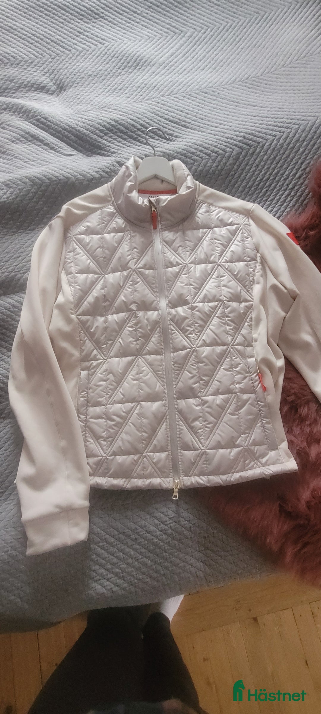 Jackor & Kavajer ryttarutrustning till salu: Ny All In equestrian jacka  i Rejmyre - Annons 3