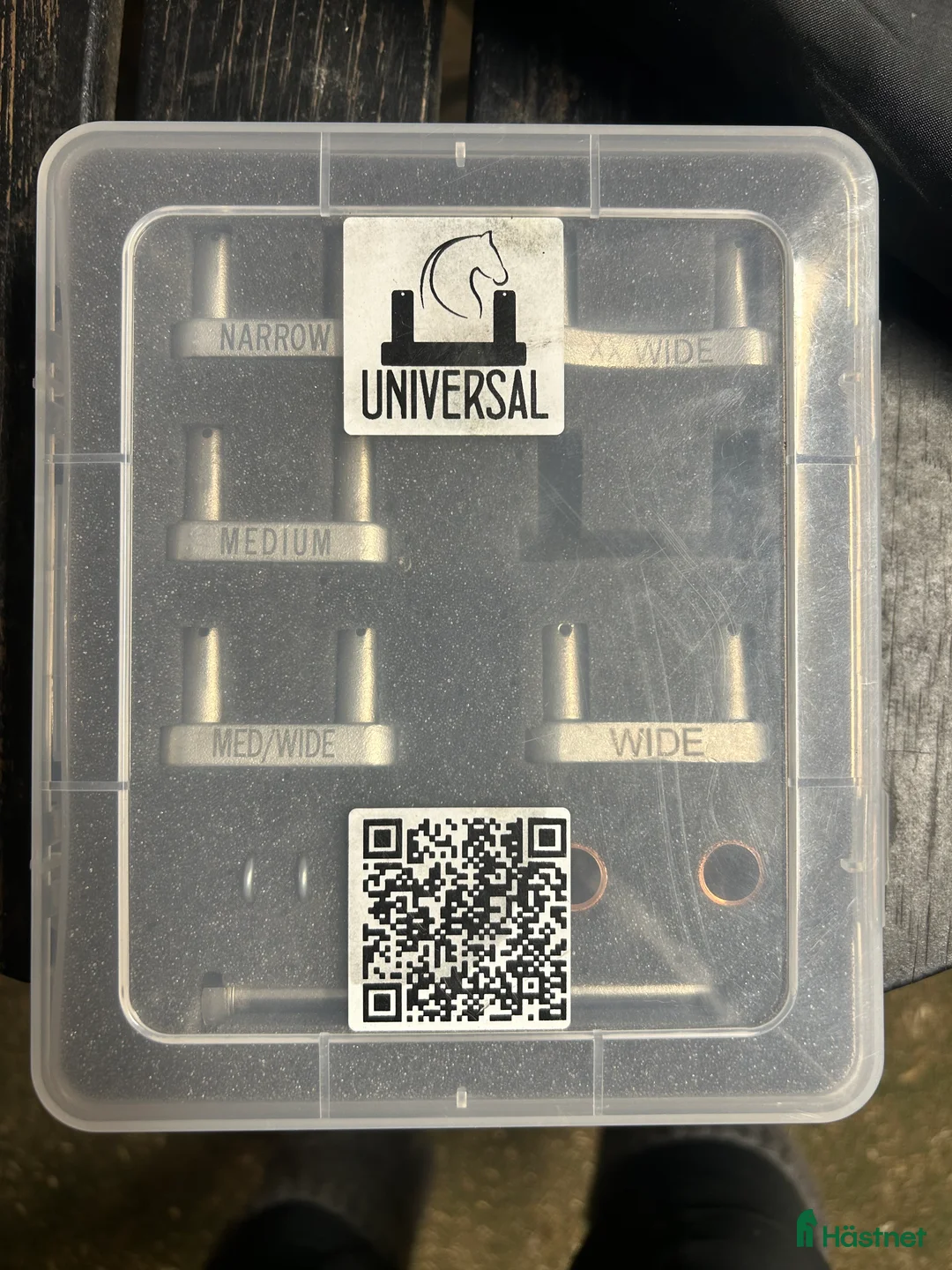 Sadlar hästutrustning till salu: Santa Cruz Colbert Brothers Flo, dressyr 17’ i Norrtälje - Annons 9