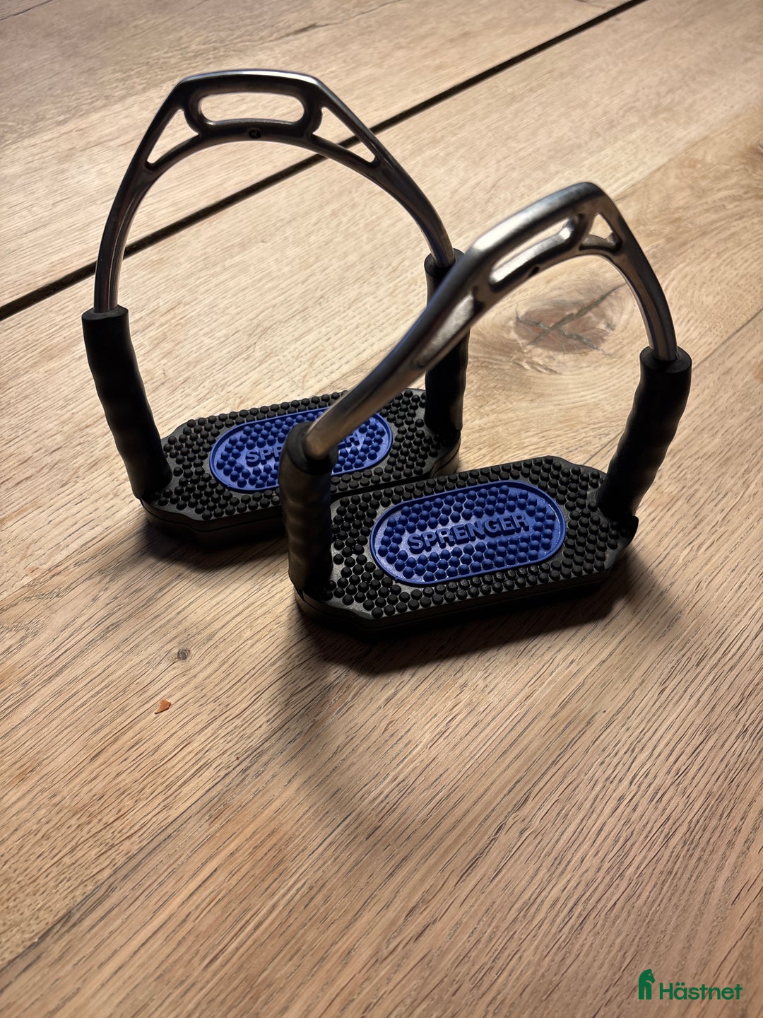 Sadeltillbehör hästutrustning till salu: Sprenger Bow balance, nyskick i Täby - Annons 1