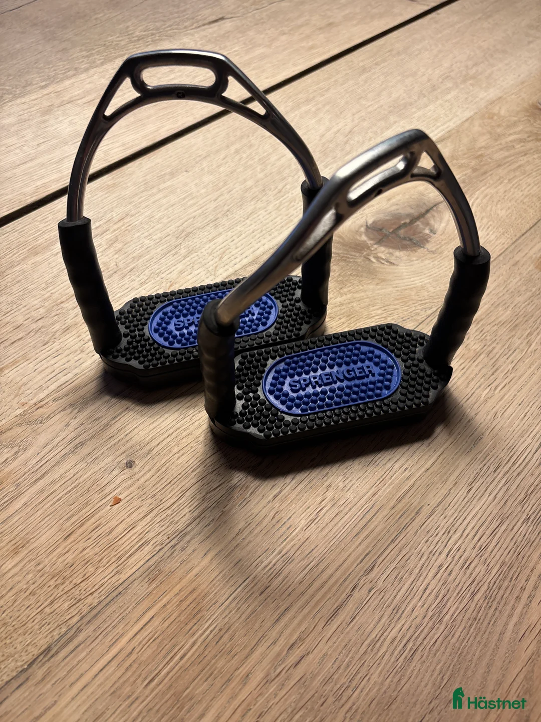 Sadeltillbehör hästutrustning till salu: Sprenger Bow balance, nyskick i Täby - Annons 1