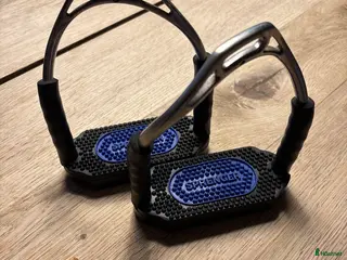 Sadeltillbehör hästutrustning Sprenger Bow balance, nyskick i Täby - Annons 2