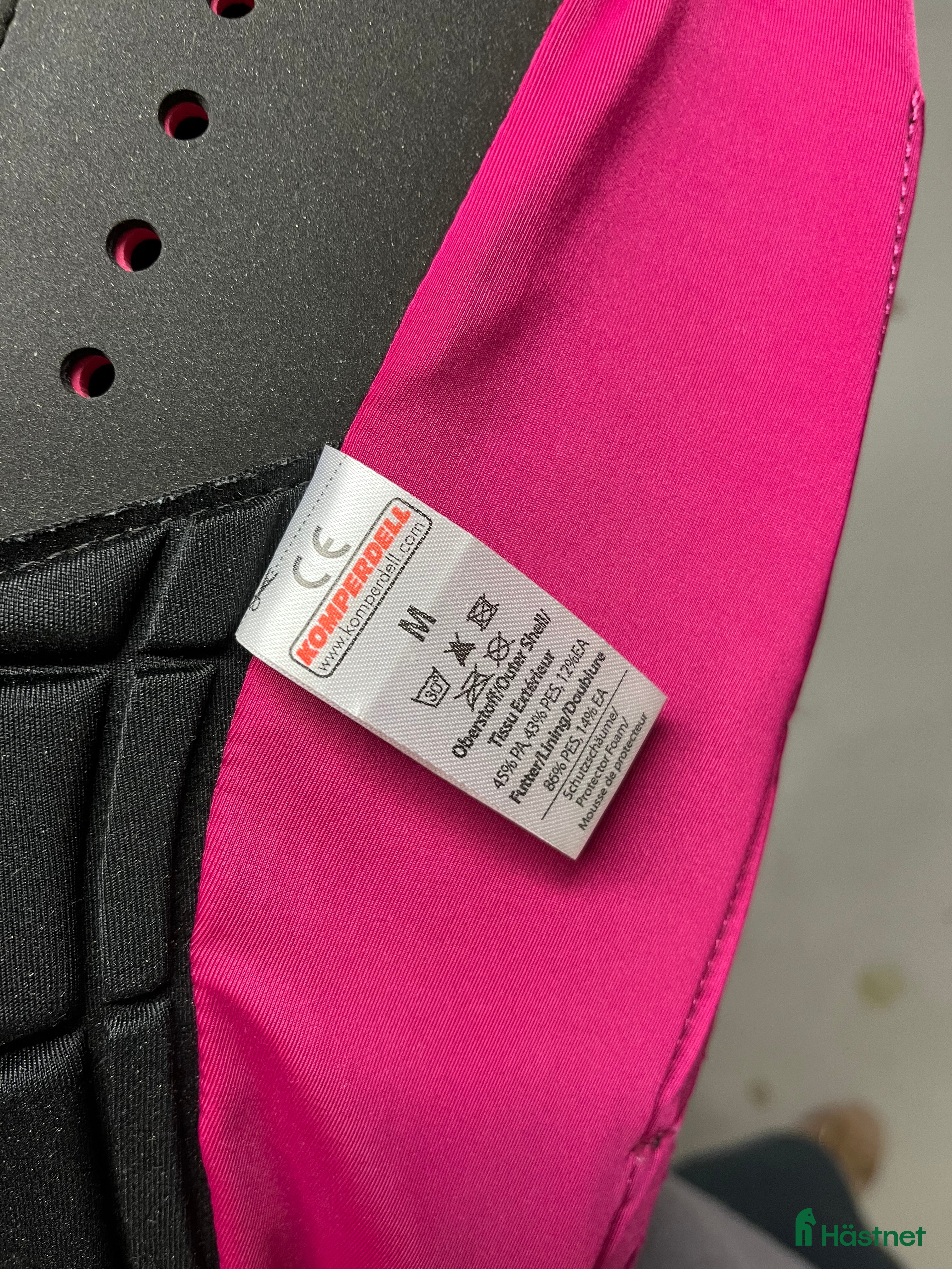 Säkerhetsvästar ryttarutrustning till salu: Ryggskydd Komperdell i Borensberg - Annons 16