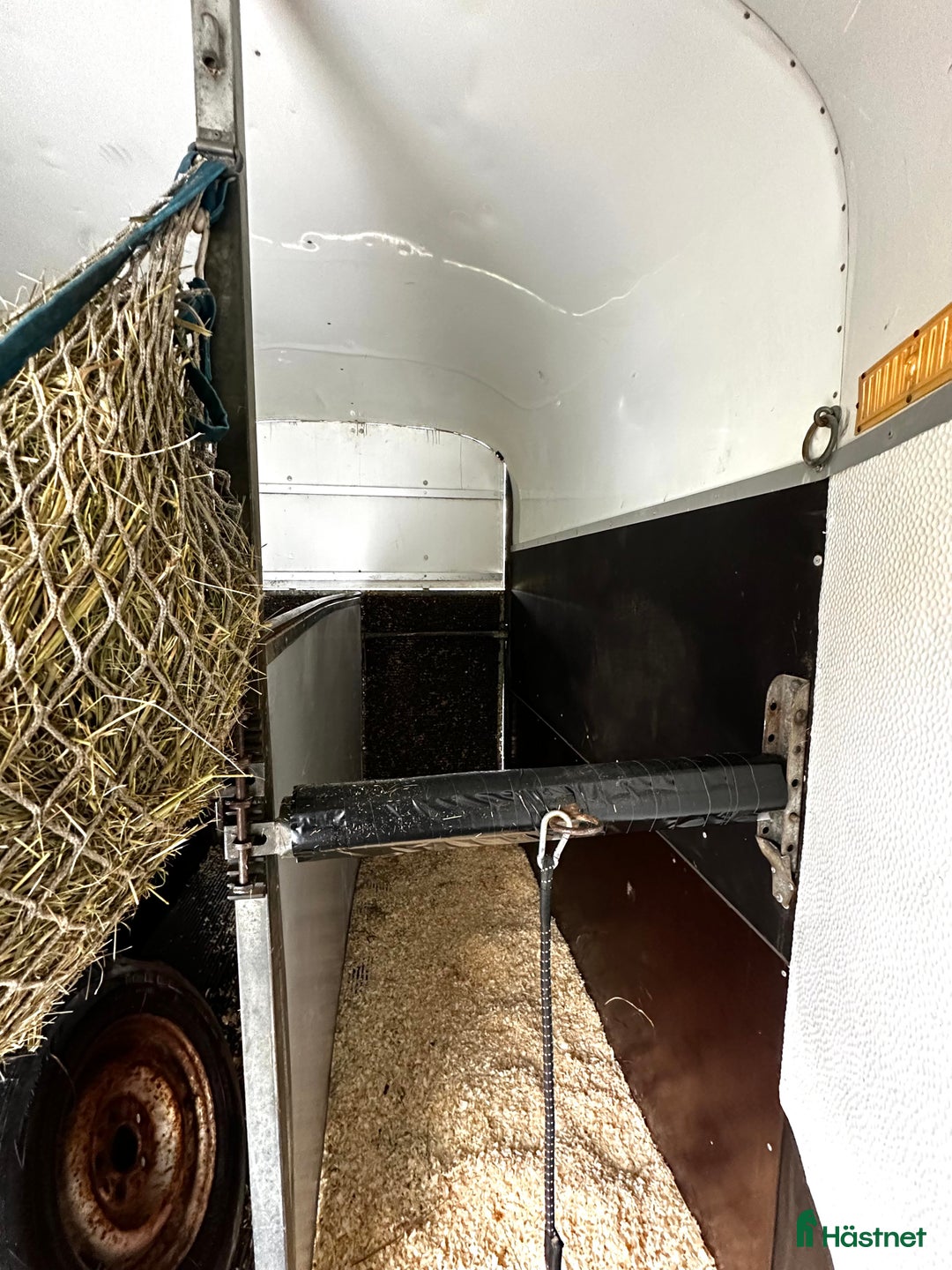 Hästtransporter  fordon & transport till salu: Låg totalvikt med hög lastvikt  i Täby - Annons 4